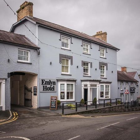 Gwesty'R Emlyn Hotel Newcastle Emlyn Exterior photo